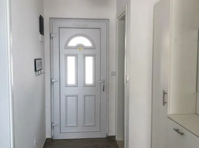 Summer Kumbor Apartmán *